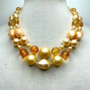 Stunning Unsigned Vintage Faux Peach Pearl Lucite Faceted Crystal Bead Necklace